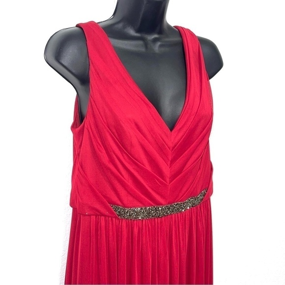 David's Bridal Red Bridesmaid Dress Size 10 - Picture 11 of 16
